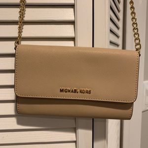 Michael Kors Wallet-On-A-Chain in Nude